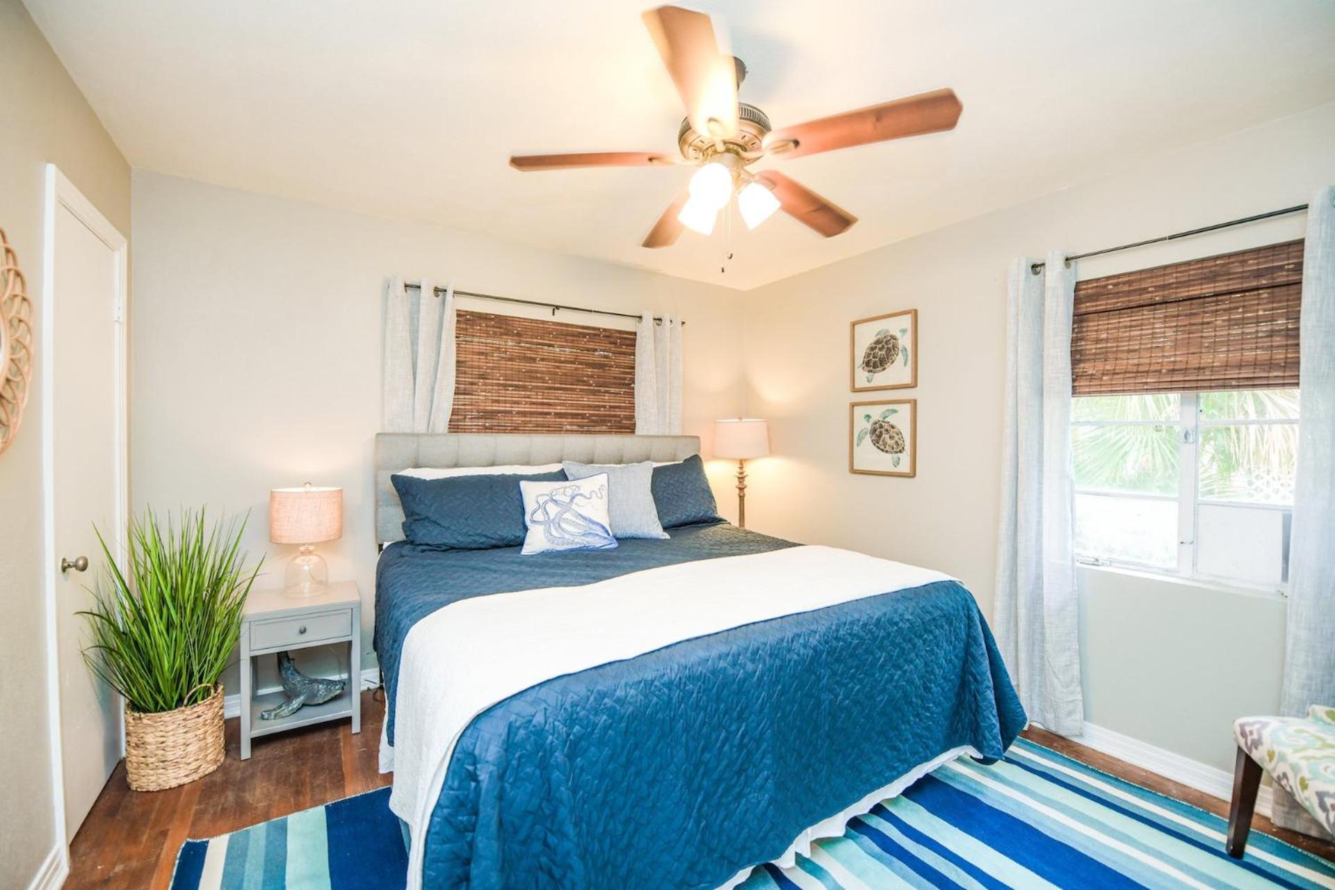 Casa Posada - So Close You Can Hear The Waves Historic Beach Cottage W Beach Gear Anna Maria Extérieur photo