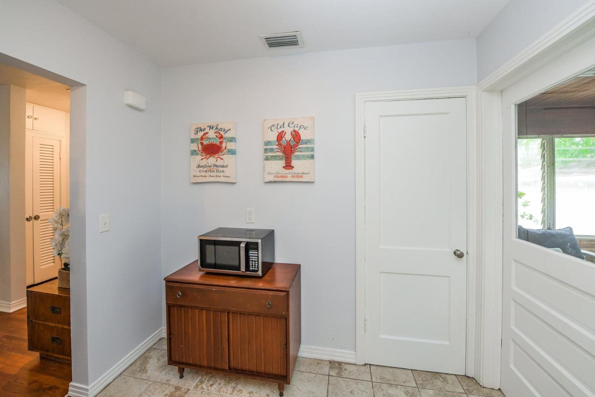 Casa Posada - So Close You Can Hear The Waves Historic Beach Cottage W Beach Gear Anna Maria Extérieur photo